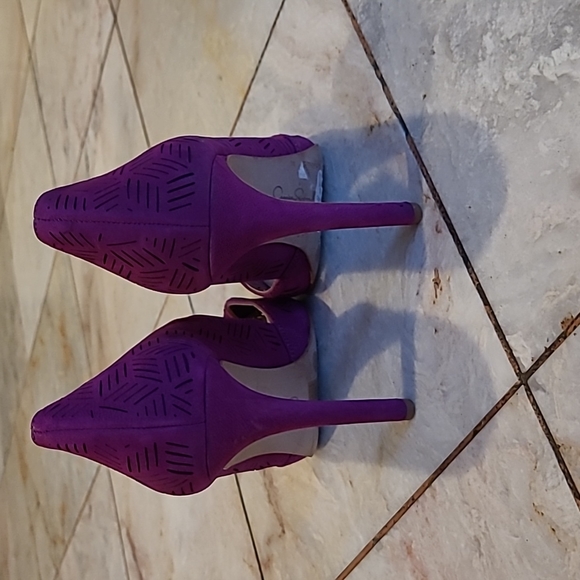 Jessica Simpson Pink Stilettos - Picture 4 of 8